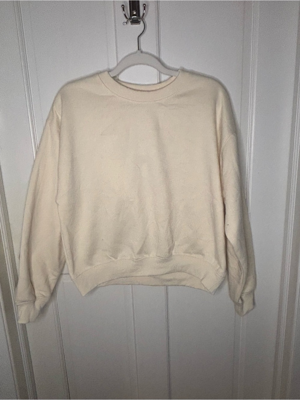 NWT Princess Polly Cream Crewneck Sweatshirt size 2